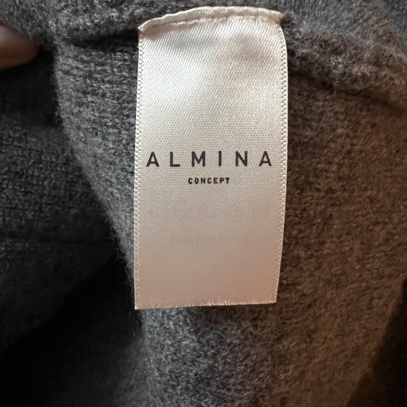 Almina Concept V Neck Cardigan Sweater Merino Wool S Grey Gray NWOT - Picture 4 of 14